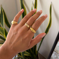 Anel Croissant Dourado