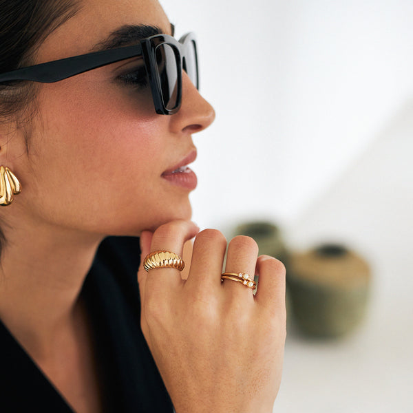 Anel Elizabeth Dourado