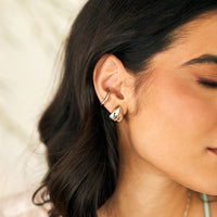 Piercing Ana Prata