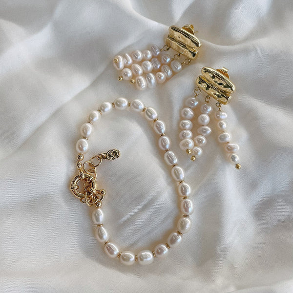 Brinco Thalia Dourado