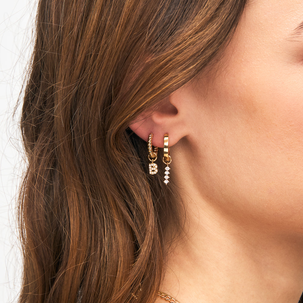 Charm Esther Dourado