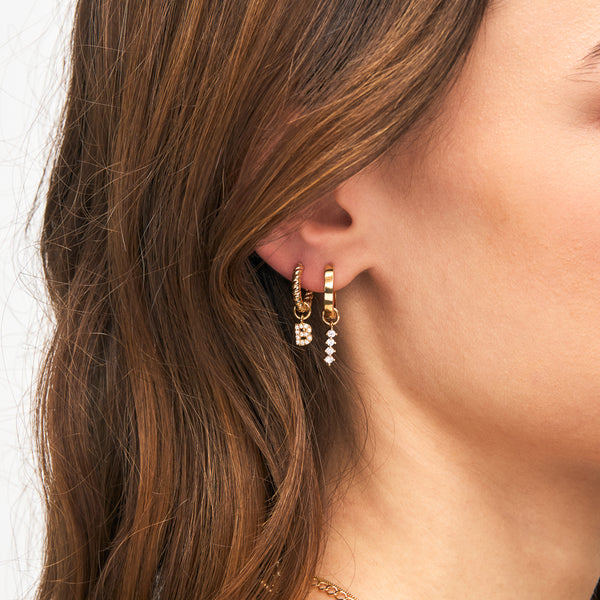 Charm Esther Dourado