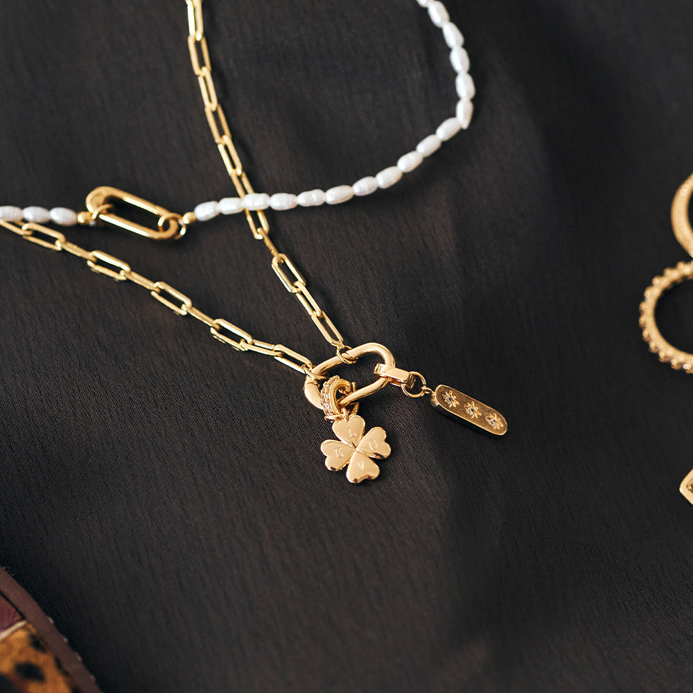 Charm Stardust Dourado