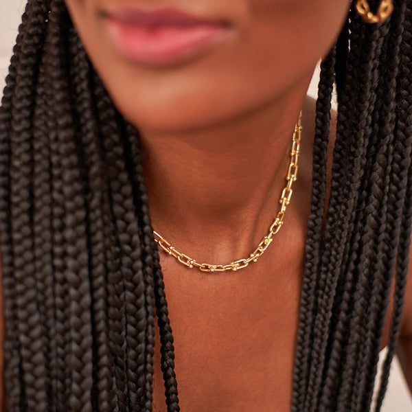 Colar Might Dourado