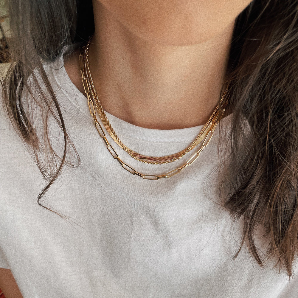 Choker Flat Dourada
