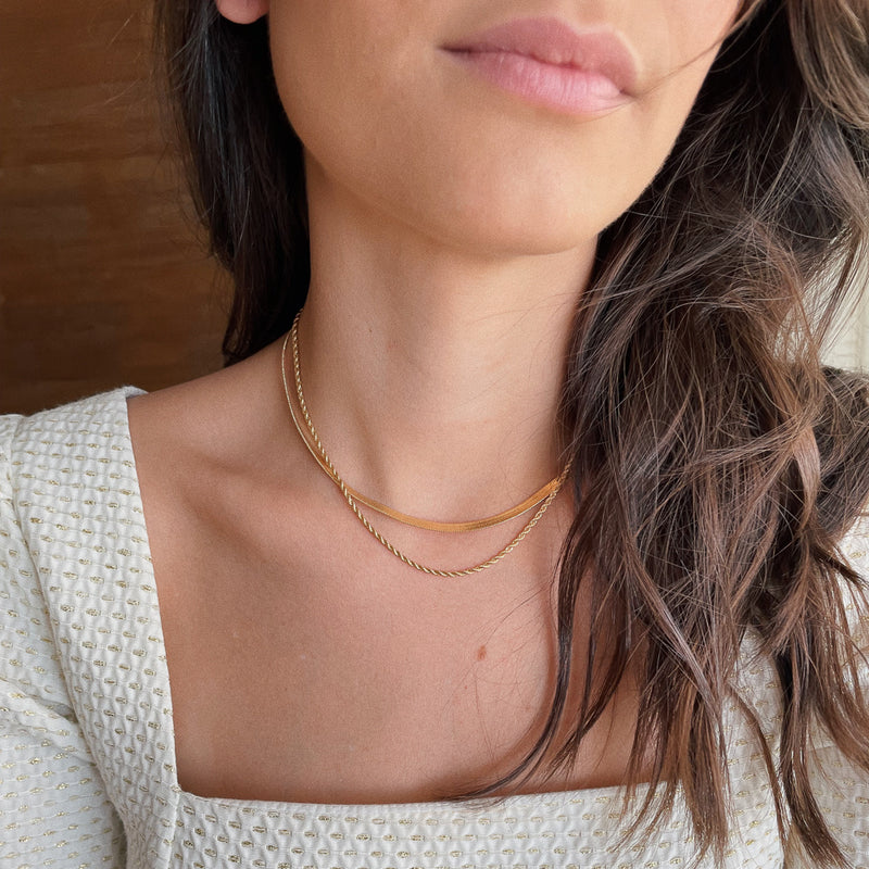 Choker Flat Dourada
