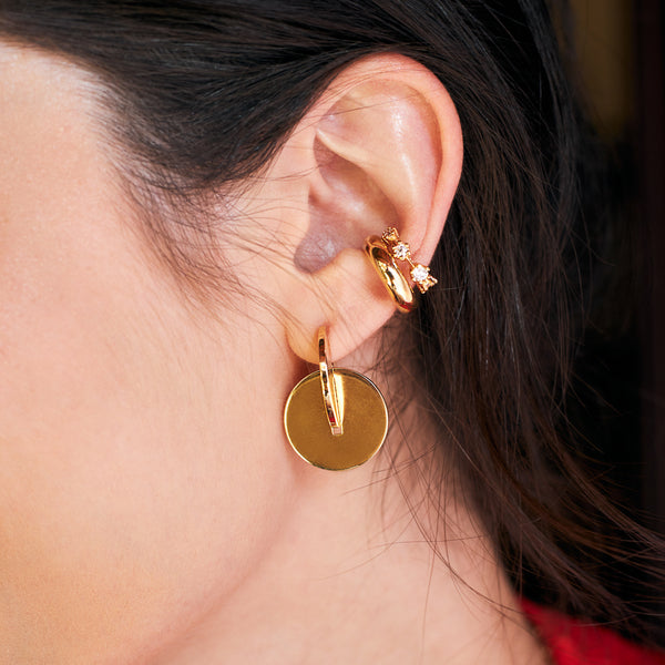 Piercing Melina Dourado