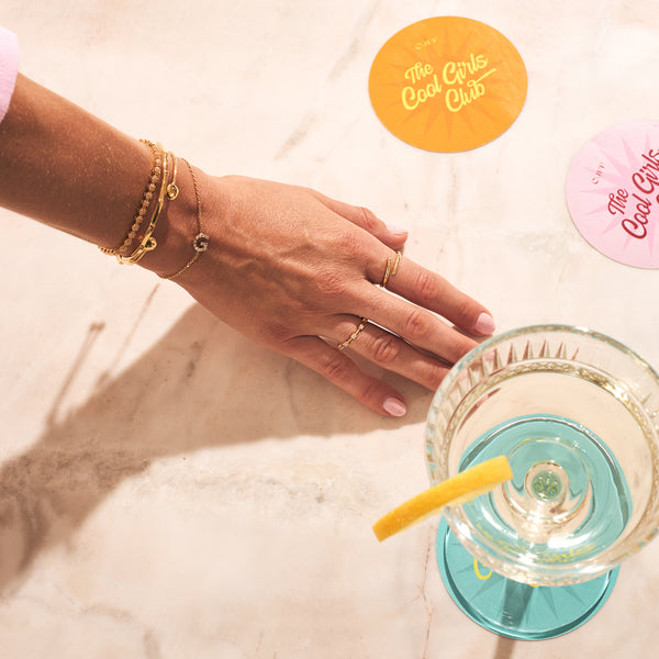 Pulseira Letter Dourada