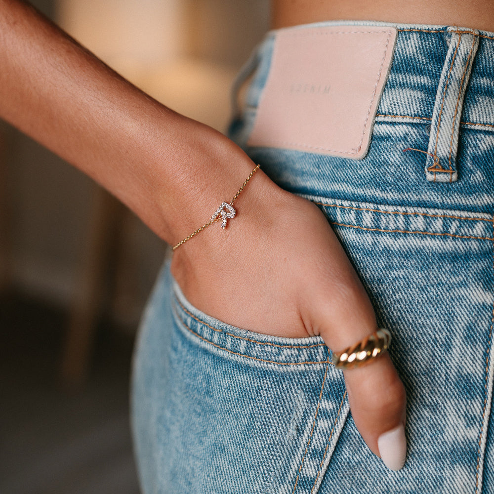 Pulseira Letter Dourada